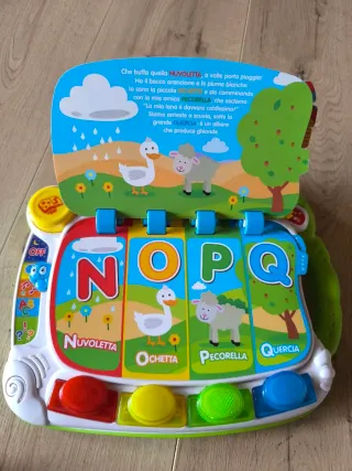 La Scuola dei Cuccioli Clementoni