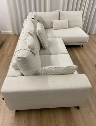 Sofá Chaiselongue estilo nordico