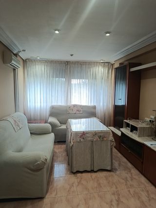 Se alquila piso 15 minutos de la  mezquita