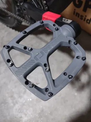 Pedales MTB ONOFF Resina Plataforma.