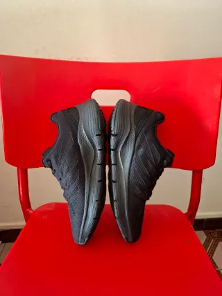 Zapatillas Skechers Arch fit Negras