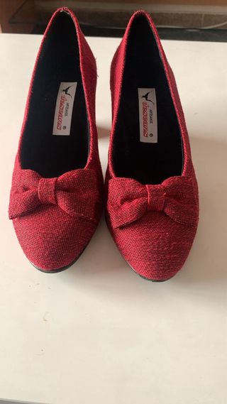 Traje de Fallera Beige y Rojo