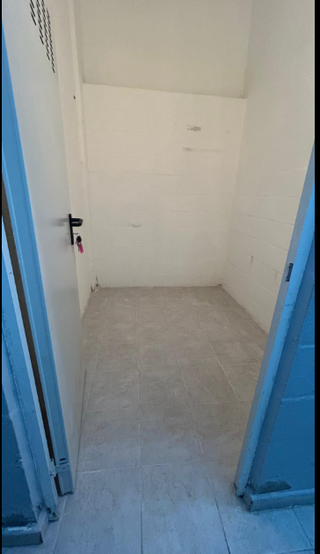 Trastero Embajadores 146