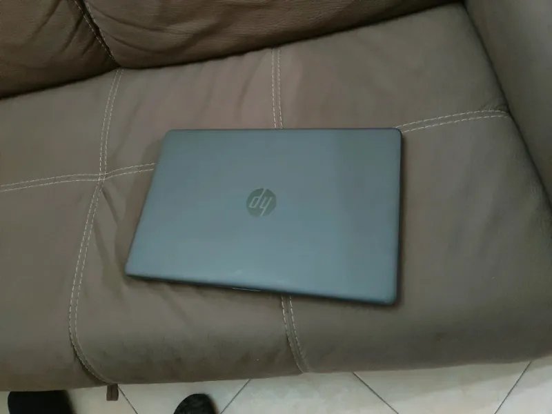 Portátil HP i5 8gb RAM ssd 500gb 15.6" afbeelding 3