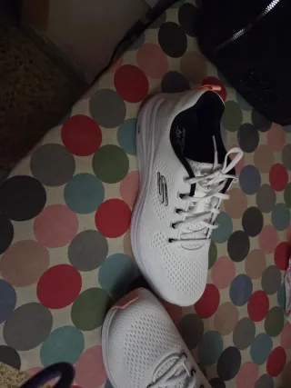 Zapatillas Skechers Mujer Blancas y Rosas