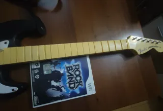 Chitarra Rock Band Wii + Gioco + Dongle