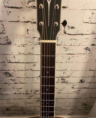 Fender Paramount PO-220E Guitarra Acústica