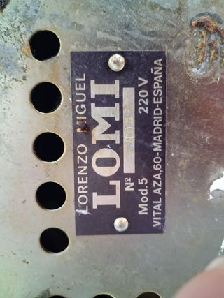 Exprimidora Profesional Lomi