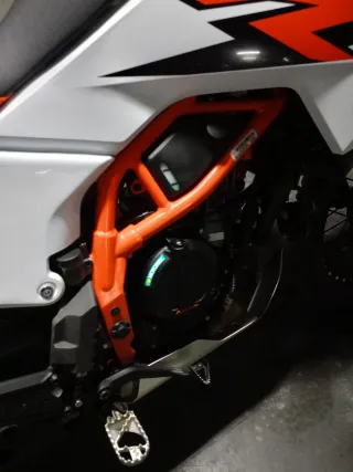 KTM 390 Adventure R Naranja/Blanca