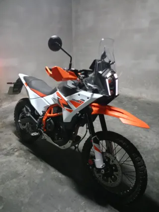 KTM 390 Adventure R Naranja/Blanca