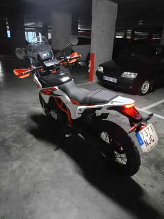 KTM 390 Adventure R Naranja/Blanca