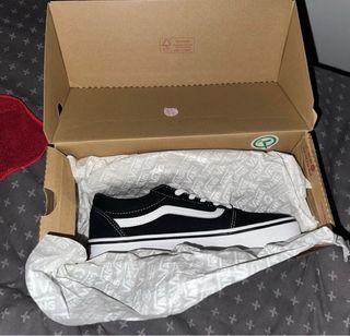Zapatillas Vans Old Skool Negras y Blancas