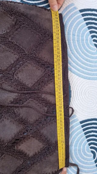 Falda de cuero marrón