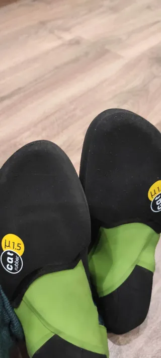 Pies de gato Ocun Havoc Talla 42. Sin estrenar.