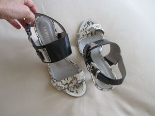 Sandalias Elysees Beige y Negro