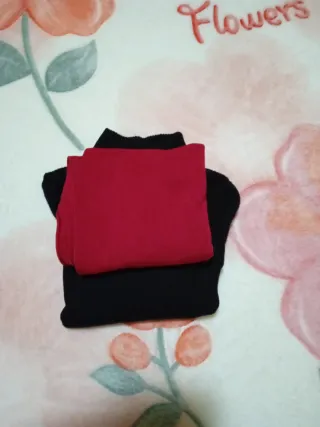 2 Tops de MNG y Pull&Bear