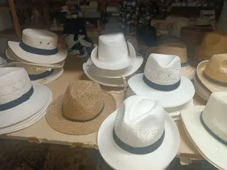 Lote Sombreros Caballero Beige y Blanco