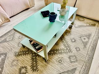 Mesa de centro cristal y metal com ruedas