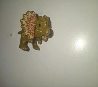 Dinosaurio Kinder Sorpresa