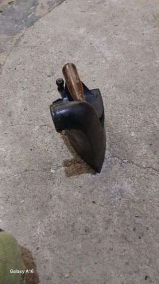 Plancha antigua de hierro