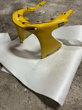 Carenado Yamaha Aerox Amarillo