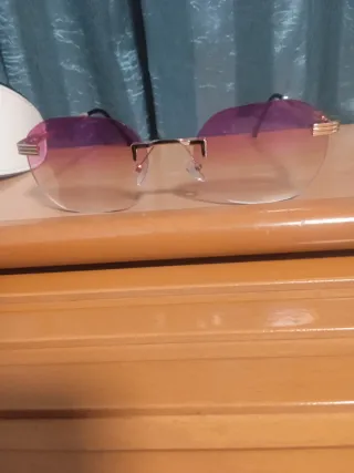 Occhiali da sole e custodia rigida BULGET rosa sfumato