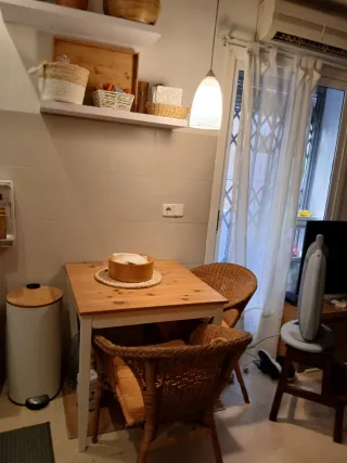 Mesa de comedor/cocina madera y blanco