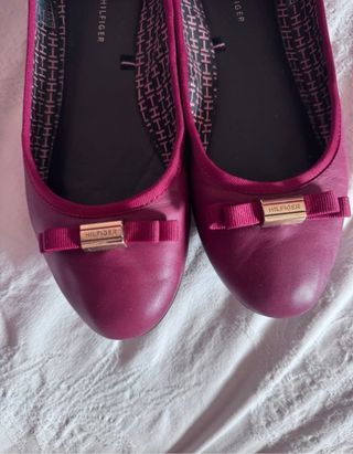 Bailarinas piel burdeos tommy Hilfiger