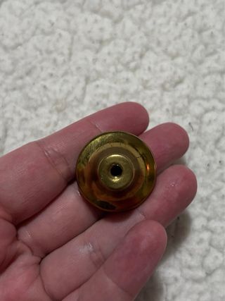 Pomello ancora vintage in metallo dorato