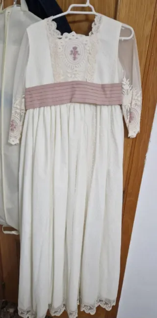Vestidos de  Comunión Talla 135 y 130 Nuevos