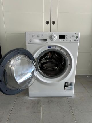 Lavadora Secadora Hotpoint Ariston 8-6kg