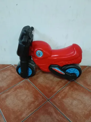 Moto para niños 2-3 años PRECIO NEGOCIABLE