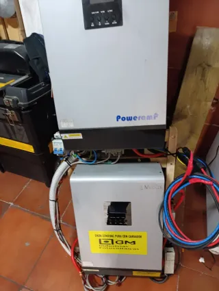 2 Inversores Poweramp 8000W Paralelo