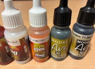 Lote Pinturas Maquetas Ammo Mig y Vallejo