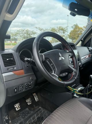 Mitsubishi Montero 2014