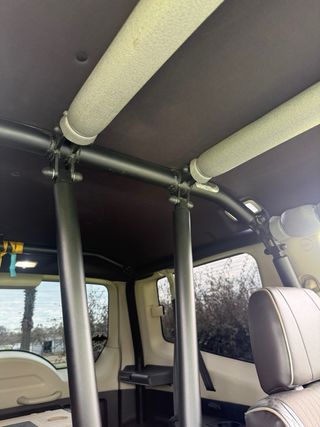 Mitsubishi Montero 2014