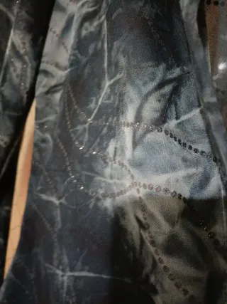 Camicia da donna elegante e scintillante