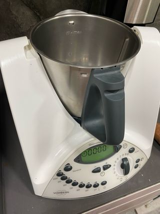 Thermomix TM31 con 2 vasos y accesorios