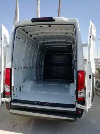 PUERTA A PUERTA DESDE 25€