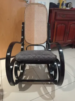 Dolce culla Thonet restaurata