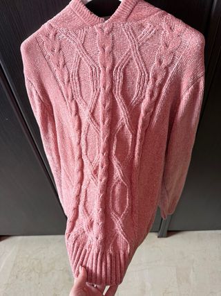 Jersey de punto trenzado rosa