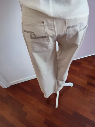 Pantaloni donna beige zara jeans