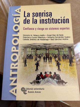 La sonrisa de la institución: Confianza y riesg...