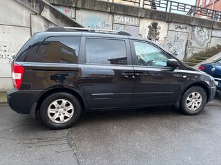 KIA Carnival 2010
