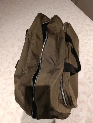 Bolsa de viaje Massimo Dutti verde oliva
