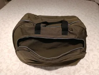 Bolsa de viaje Massimo Dutti verde oliva