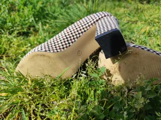 Zapatos de tacón estampado pata de gallo