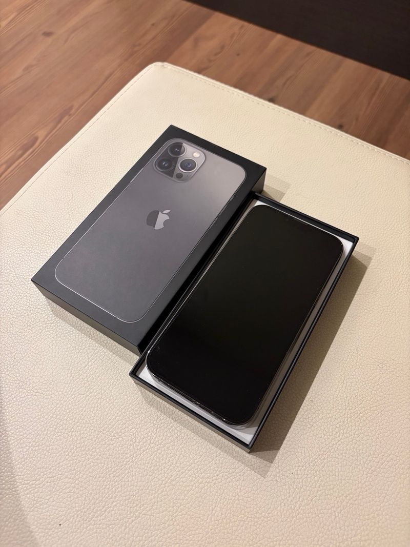 iPhone 13 Pro Max 128GB Space Gray afbeelding 2