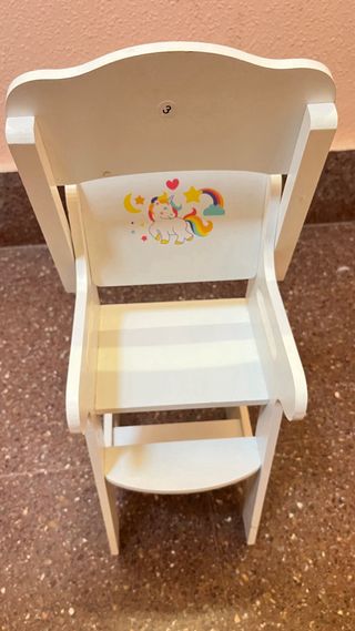 Trona de madera para muñeca