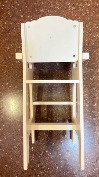 Trona de madera para muñeca